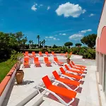 Palmyra Golf & شقة فندقية آجد