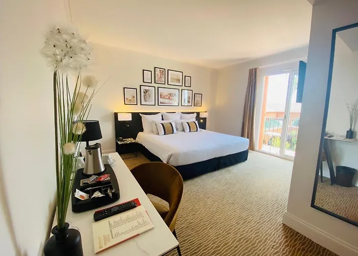 Aparthotel Vacancéole - Résidence Le Palmyra Golf