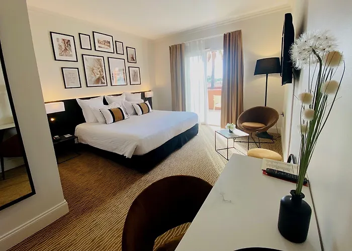 Aparthotel Vacancéole - Résidence Le Palmyra Golf