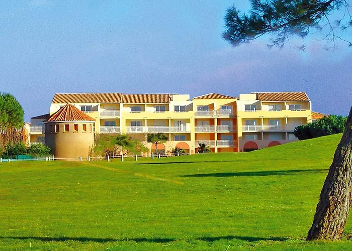 アパートホテル Palmyra Golf & 4*