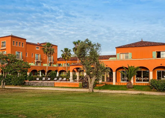 Vacancéole - Résidence Le Palmyra Golf Aparthotel